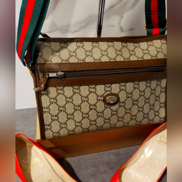 Gucci Handbag - Picture 2 of 10
